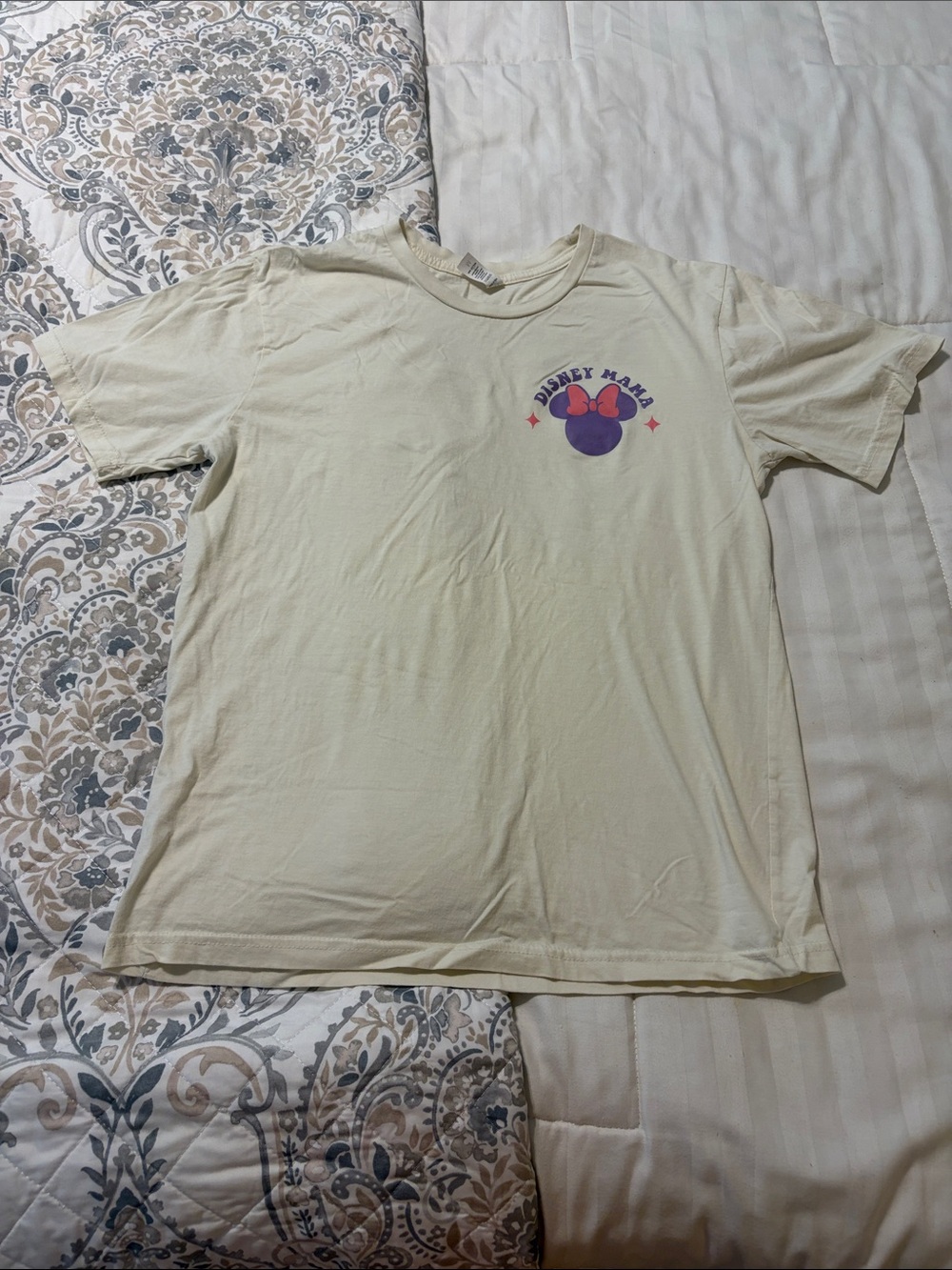 Disney Cream colored ‘Disney Mama' Minnie Graphic Tee